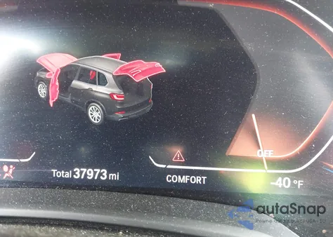 2021 BMW X5 xDrive40I z USA, uszkodzony, nr VIN 5UXCR6C07M9E38101